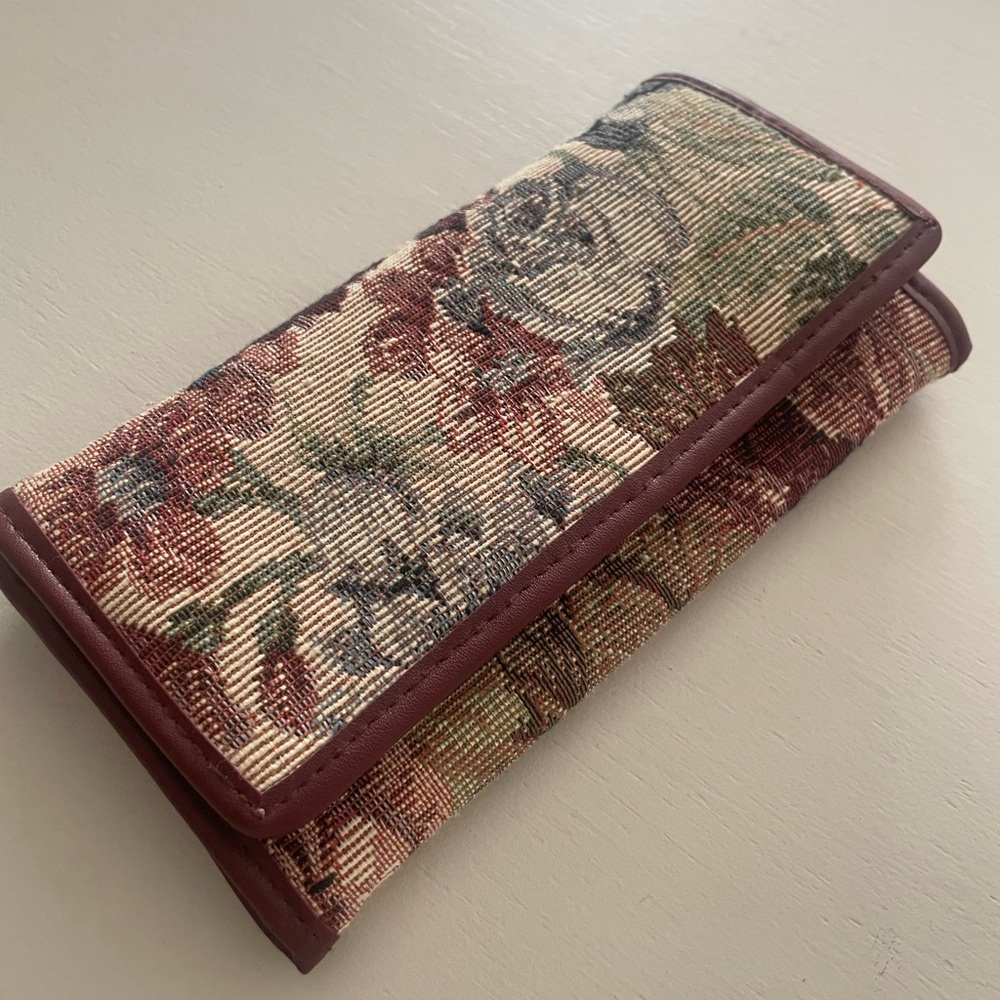 Vintage Floral Tapestry Cottagecore Embroidered Clutch Wallet
